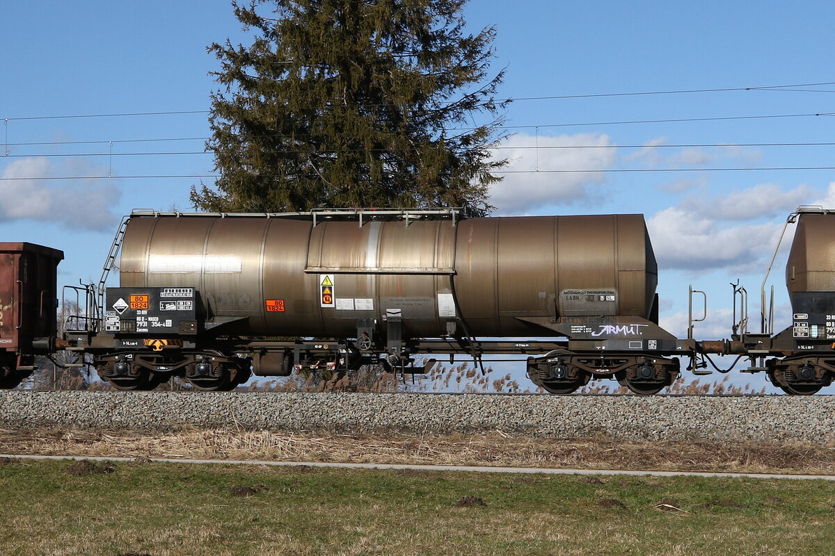 7931 354 (Zacens) von  WASCOSA  am 5. Februar 2022 bei bersee.