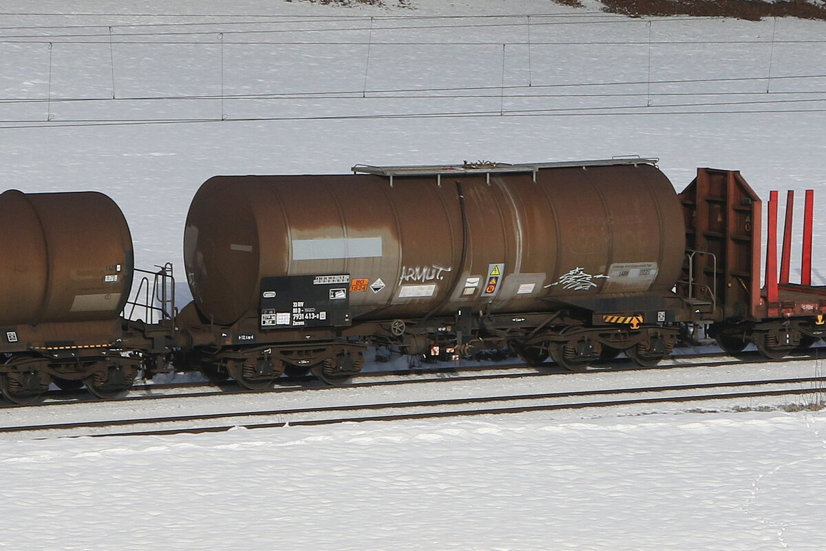 7931 413 (Zacens) von  WASCOSA  am 13. Januar 2024 bei Axdorf.