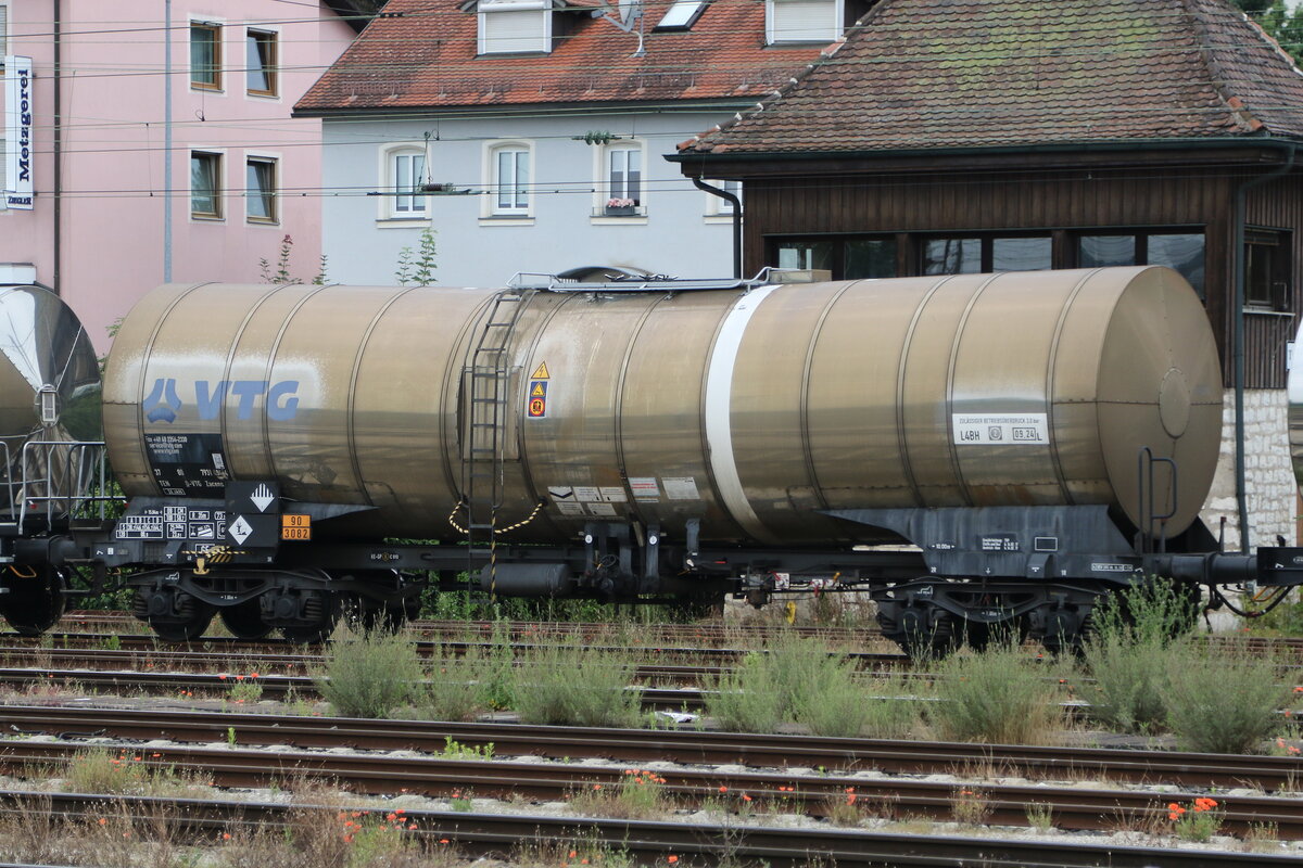 7931 494 (Zacens) von  VTG  am 24. Juli 2021 in Treuchtlingen.