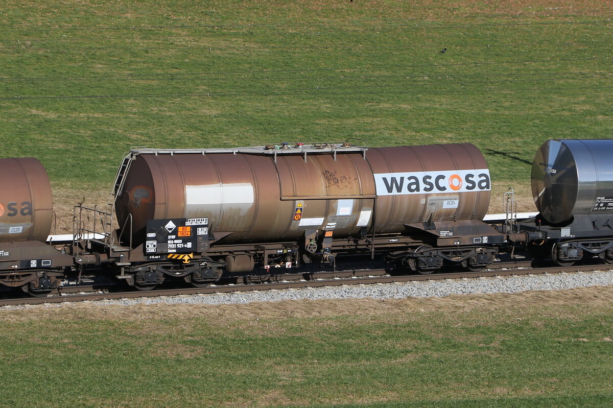 7931 921 (Zacens) von  WASCOSA  am 5. Februar 2024 bei Axdorf.