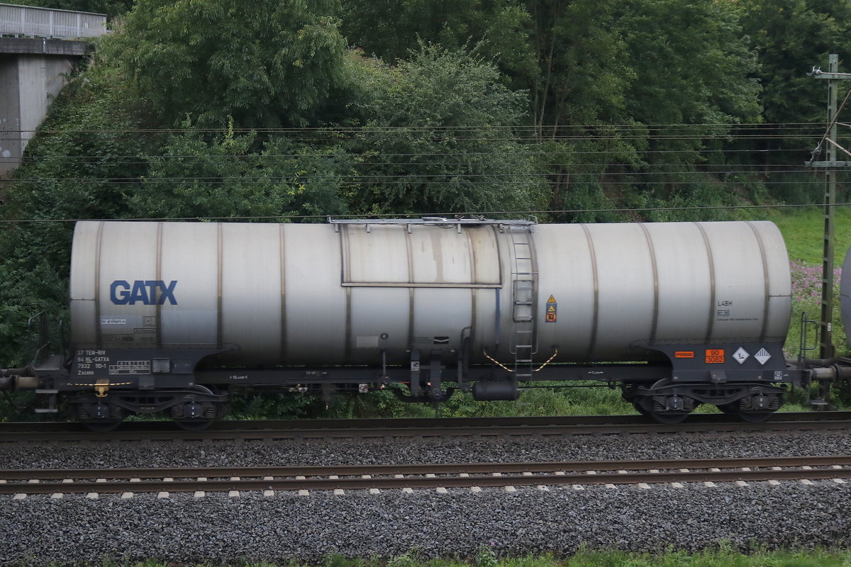 7932 110-1 (Zacens) von  GATX  am 10. August 2017 bei Hermannspiegel.