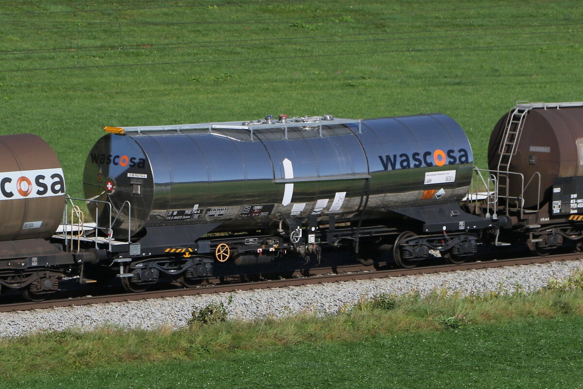 7932 714 (Zacens) von  WASCOSA  am 11. Oktober 2023 bei Axdorf.