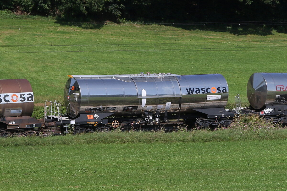 7932 715 (Zacens) von  WASCOSA  am 4. September 2024 bei Axdorf.