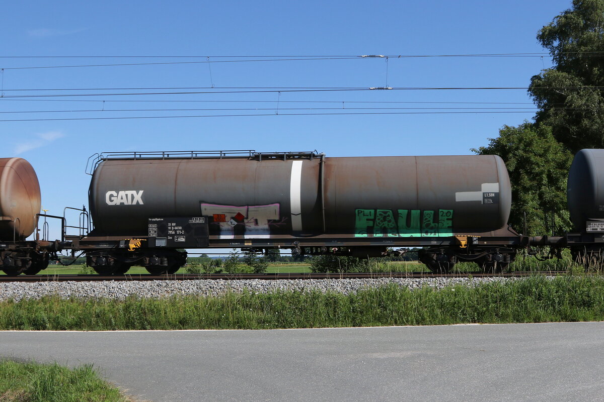 7956 171 (Zas) von  GATX  am 12. Juli 2021 bei bersee.