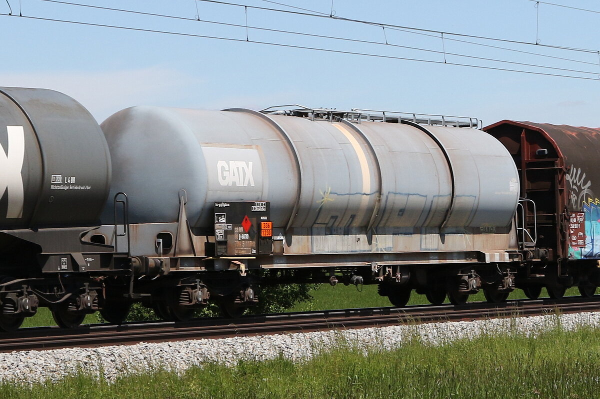 7965 118 (Zas) von  GATX  am 1. Juni 2021 bei bersee.