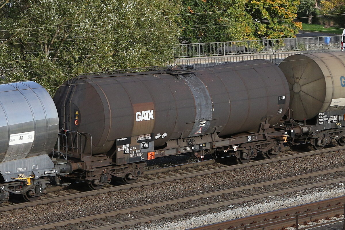 7978 609 (Zacs) von  GATX  am 10. Oktober 2022 bei Gemnden.