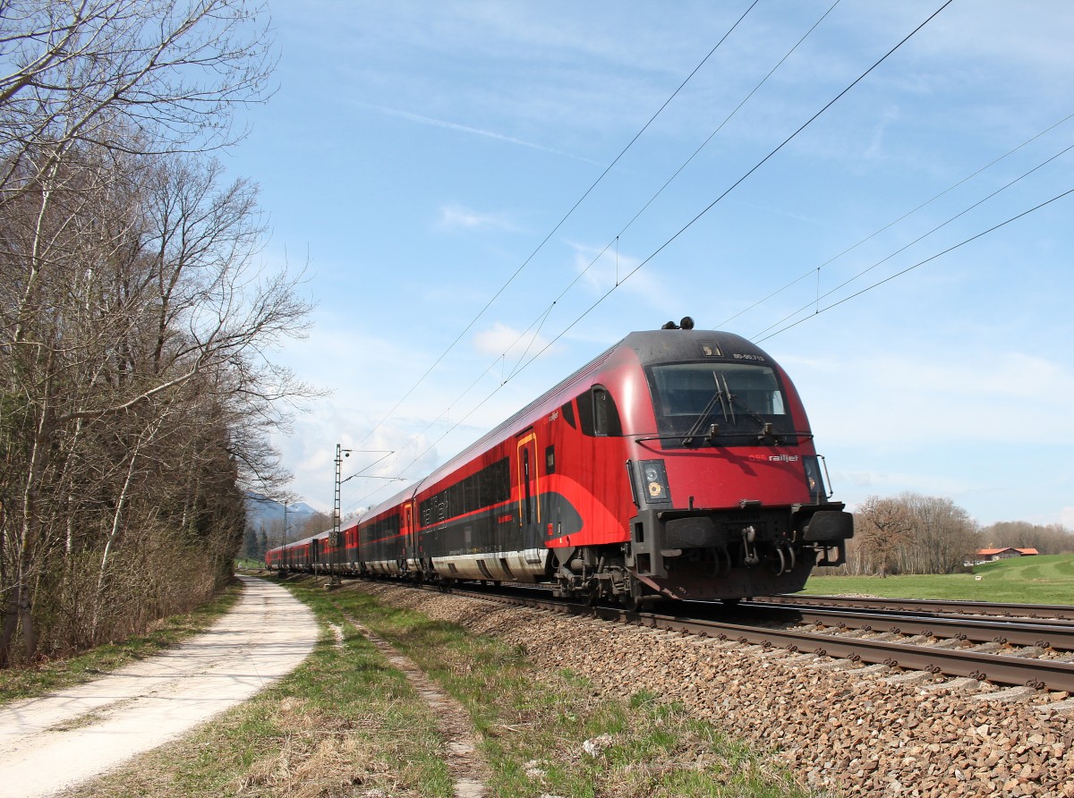 80-90.713 am 12. April 2015 auf dem Weg nach Salzburg kurz vor bersee am Chiemsee.