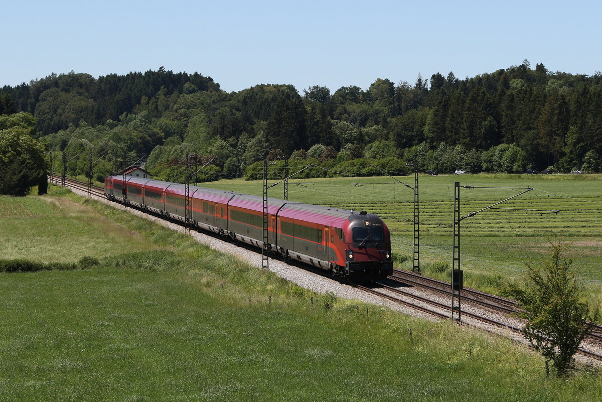 80.90 717 auf dem Weg nach Salzburg am 12. Juni 2020 bei Bad Endorf im Chiemgau.