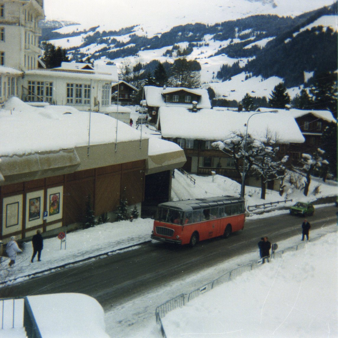 (9-09) - Aus dem Archiv: AFA Adelboden - Nr. 14/BE 43'089 - FBW/Gangloff im Mrz 1988 in Adelboden, Landstrasse