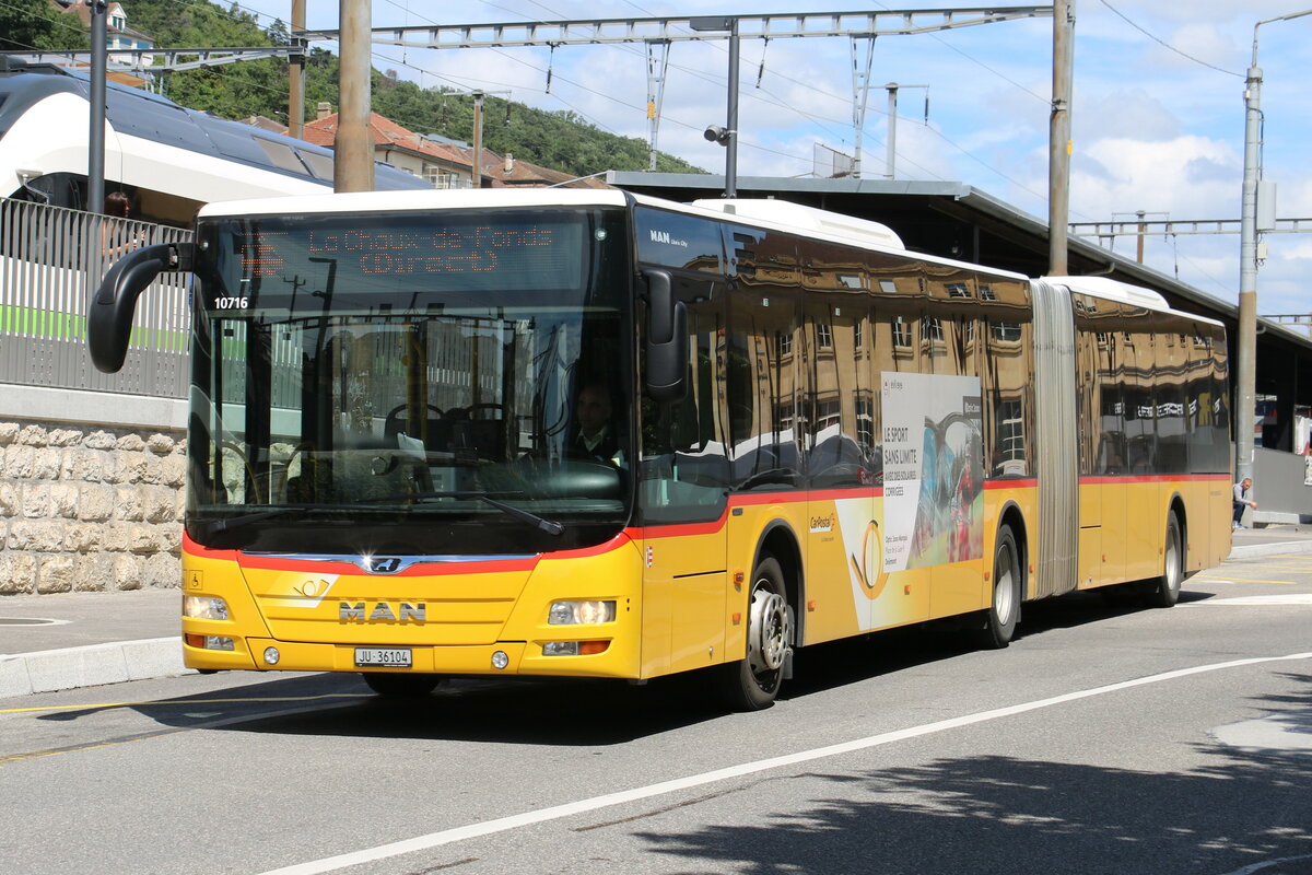 CarPostal Ouest - JU 36'104 - MAN am 6. August 2021 beim Bahnhof Neuchtel (Aufnahme: Martin Beyer)