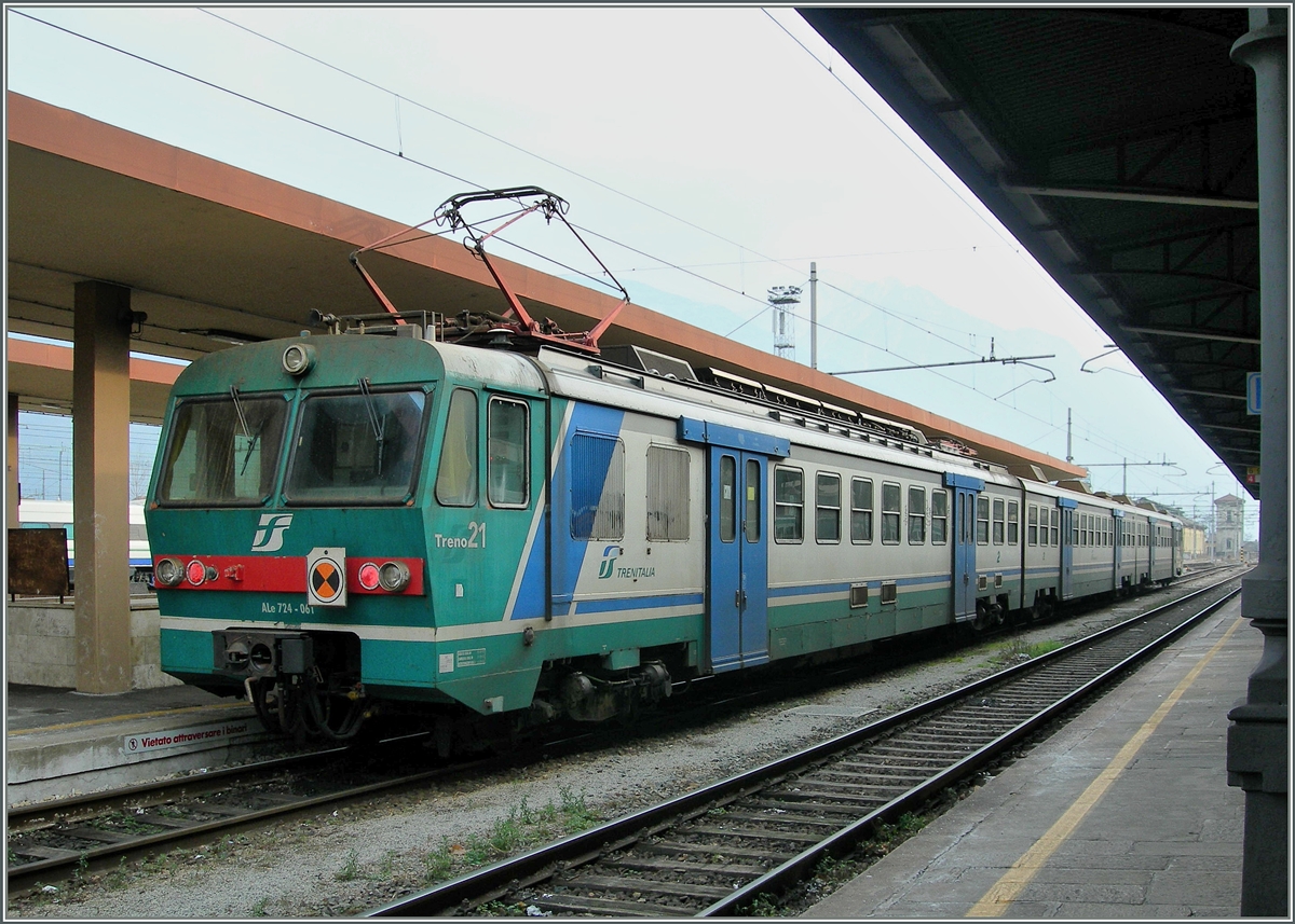 Der ALe 724 061 (Treno 21) in Domodossola.
6. Feb. 2007