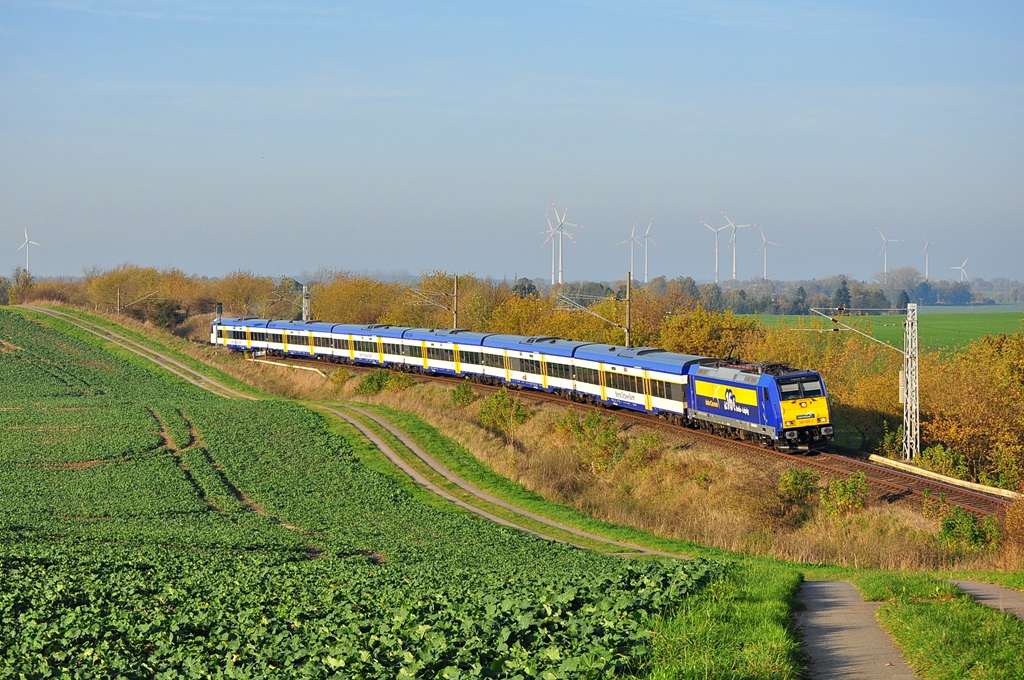 Der Connex von Warnemünde nach Leipzig wurde am 28.10.2014 in Lüssow abgefangen,als Zuglok war an diesem Tag die 146 520 aktiv.