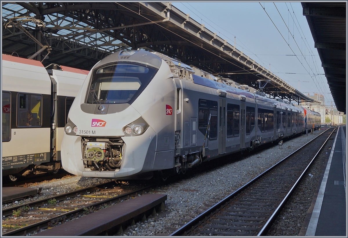 Der in SNCF Lackierung gehaltene SNCF Z 31501M bei Probefahrten in Lausanne.

1. Mai 2019