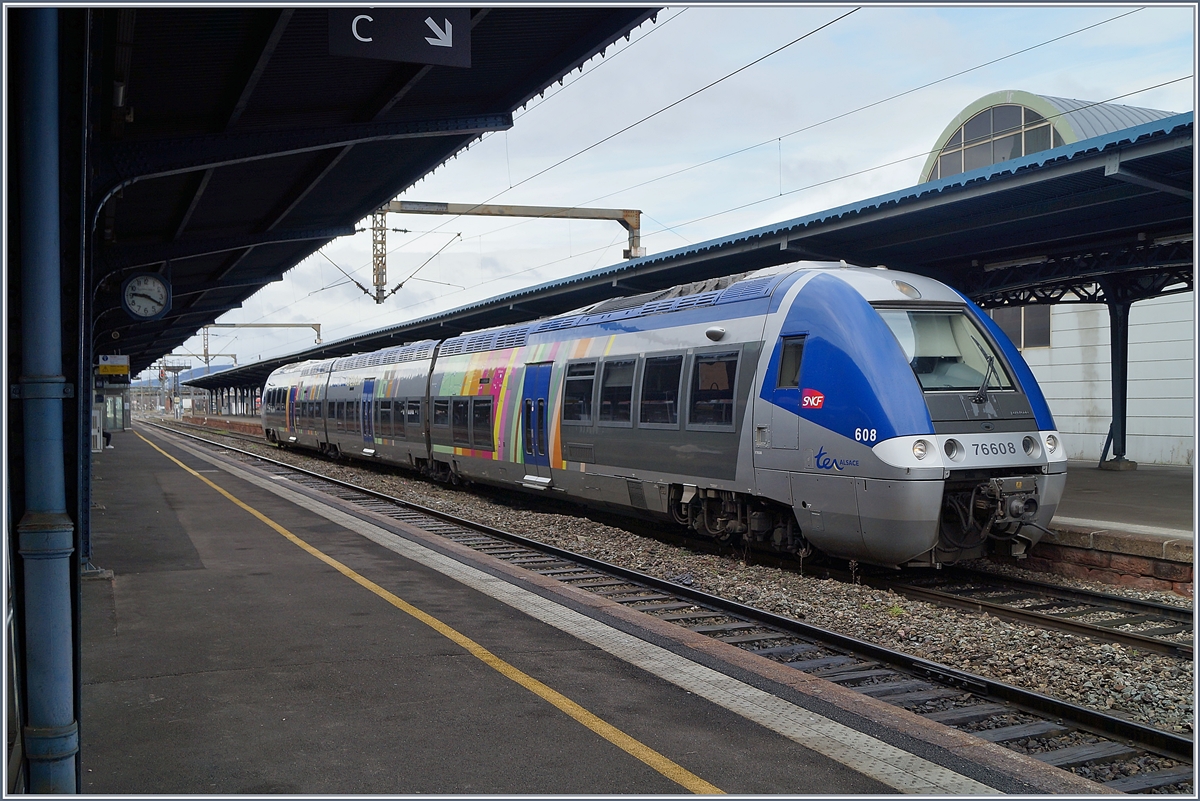 Der SNCF X 76608 wartet in Colmar auf die Abfahrt nach Munster.
13. März 2018