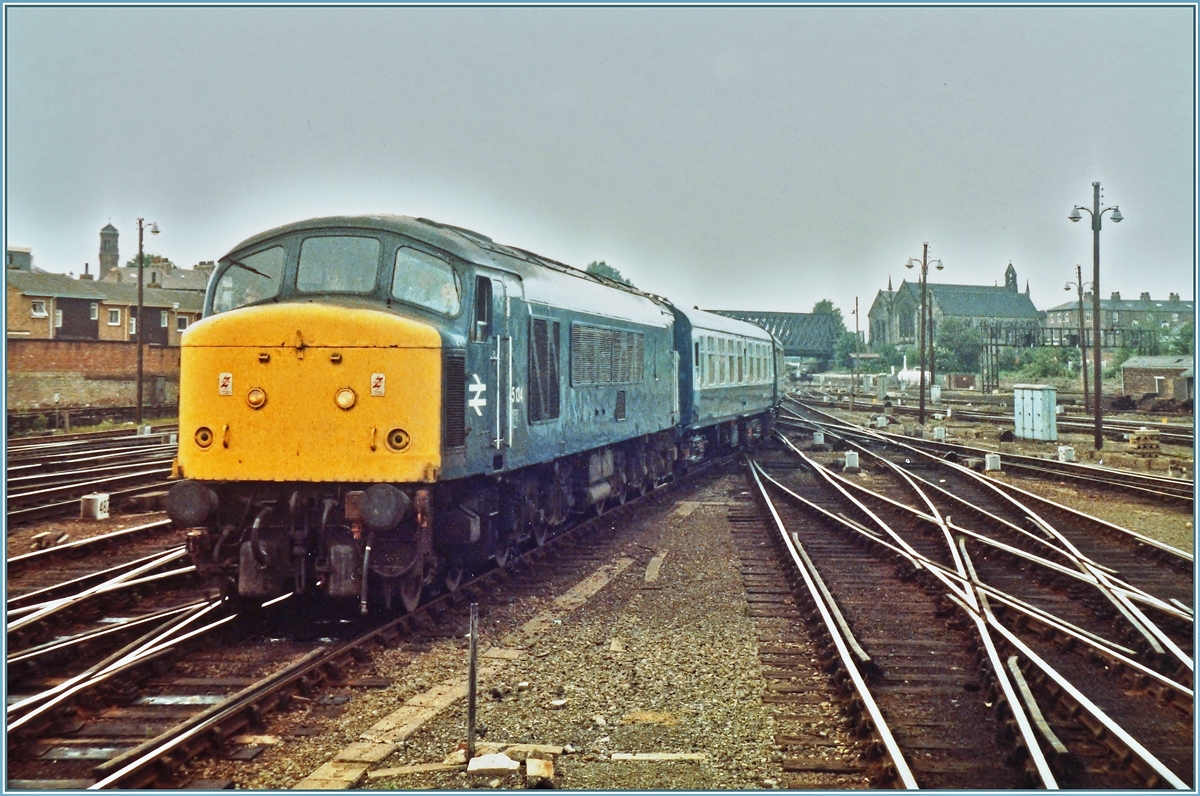 Die British Rail 45 137 in York.
Analog Bild vom 18. Junmi 1984