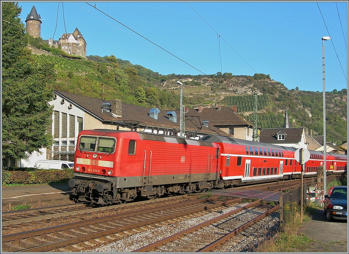 Die DB 143 216-0 mit eine RE in Bacharach.
22. Sept. 2006