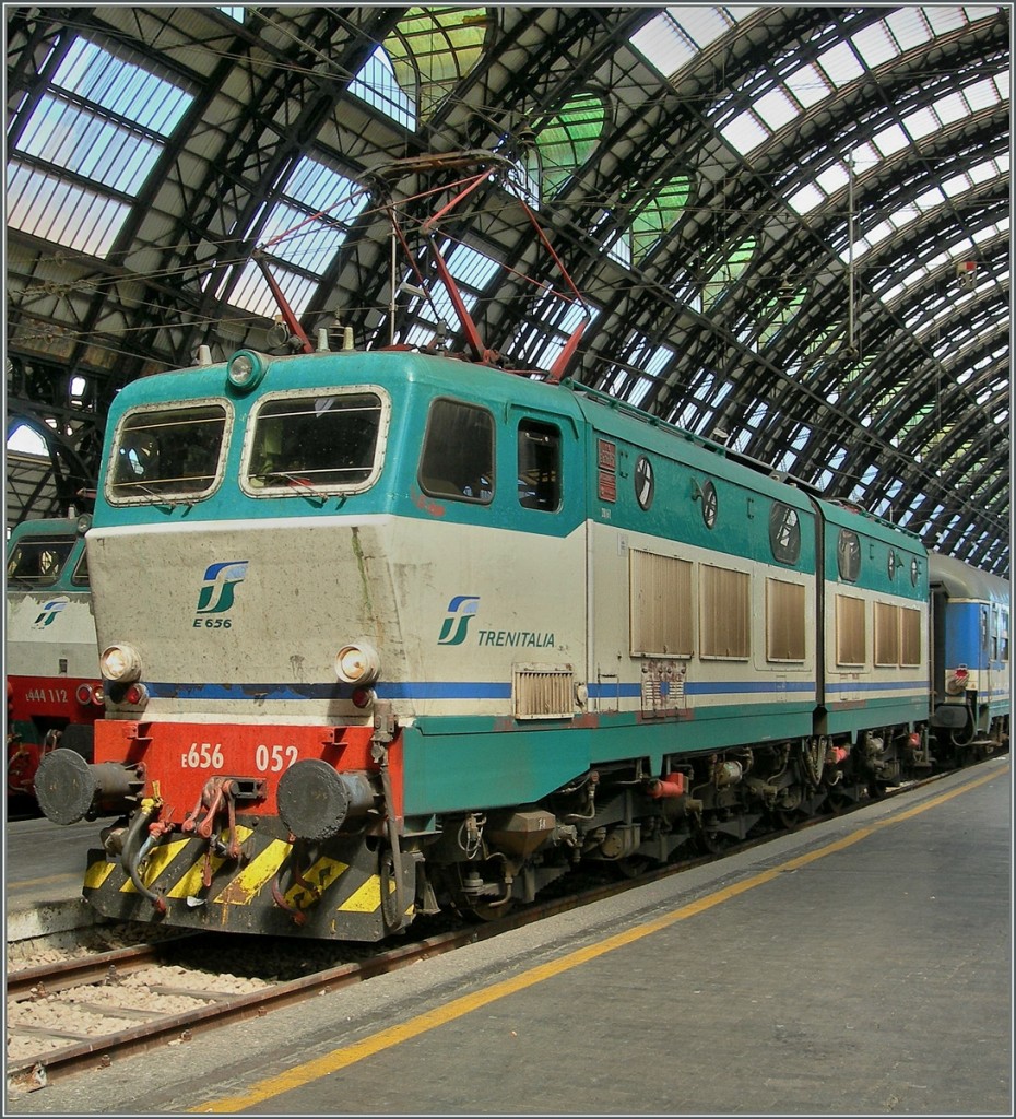 Die FS 656 052 in Milano Centrale.
30. Aug 2006