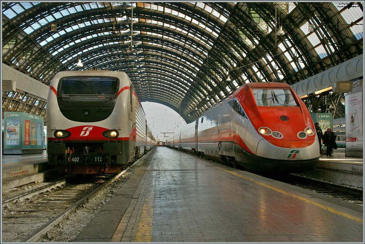 Die FS E 402 112 und ein ETR 500 in Milano Centrale.

16. Nov. 2013