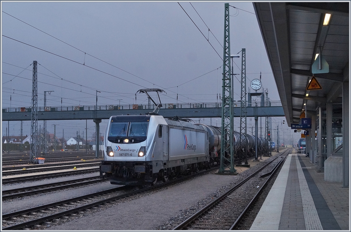 Die Rhein Cargo 187 071-6 in Ingolstadt.
3. Jan. 2018