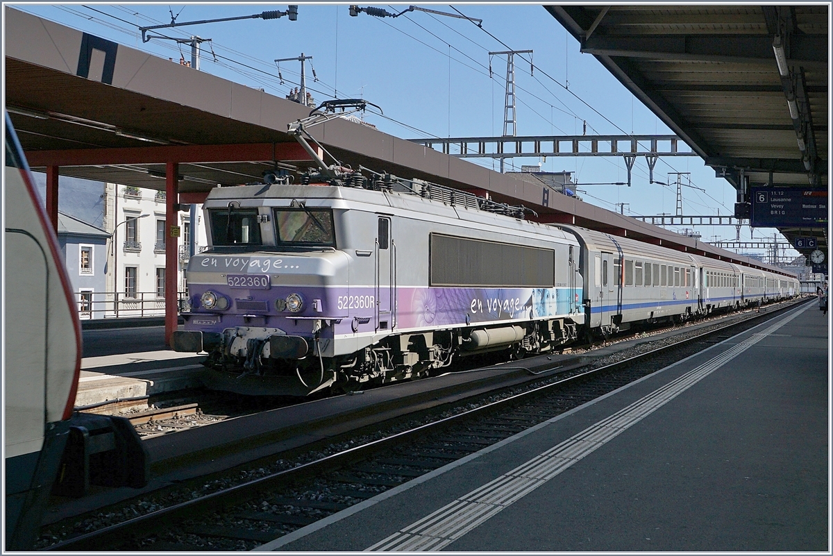 Die SNCF BB 22360 mit einem TER nach Lyon in Genève.

19. Juni 2018
