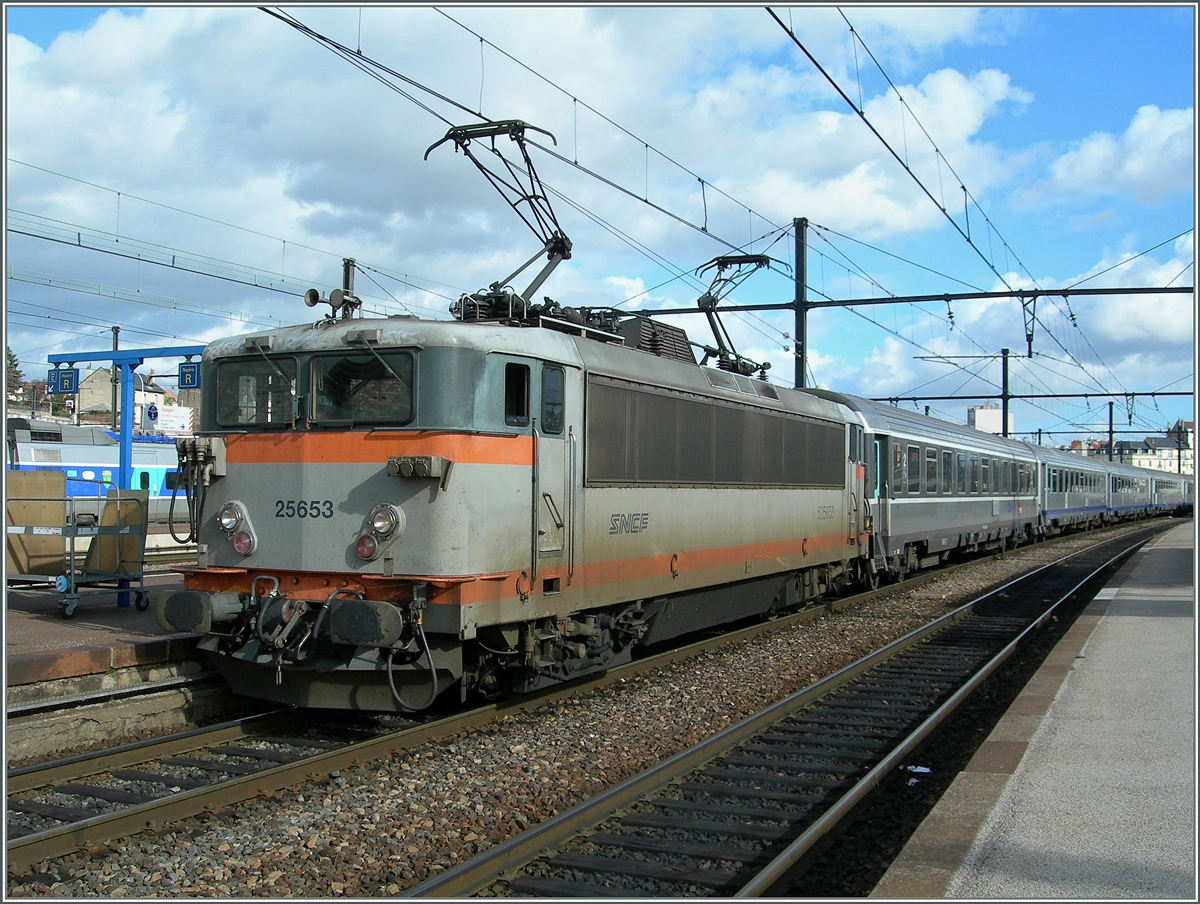 Die SNCF BB 25653 in Dijon.
24. Oktober 2006