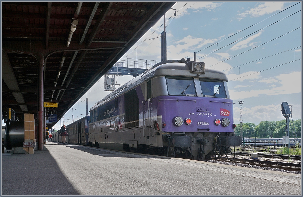 Die SNCF BB 67 464 hat in Strasbourg ihren TER bereitgestellt. 

28. Mai 2019