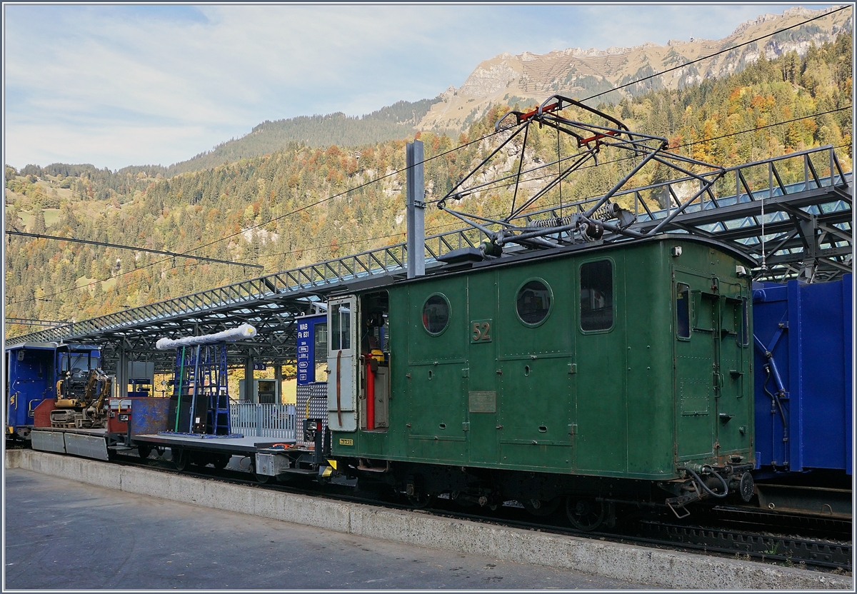 Die WAB HG 2/2 52 wurde 1909/1910 gebaut und verrichtet noch Rangieraufgaben in Lauterbrunnen. 

17. Oktober 2018