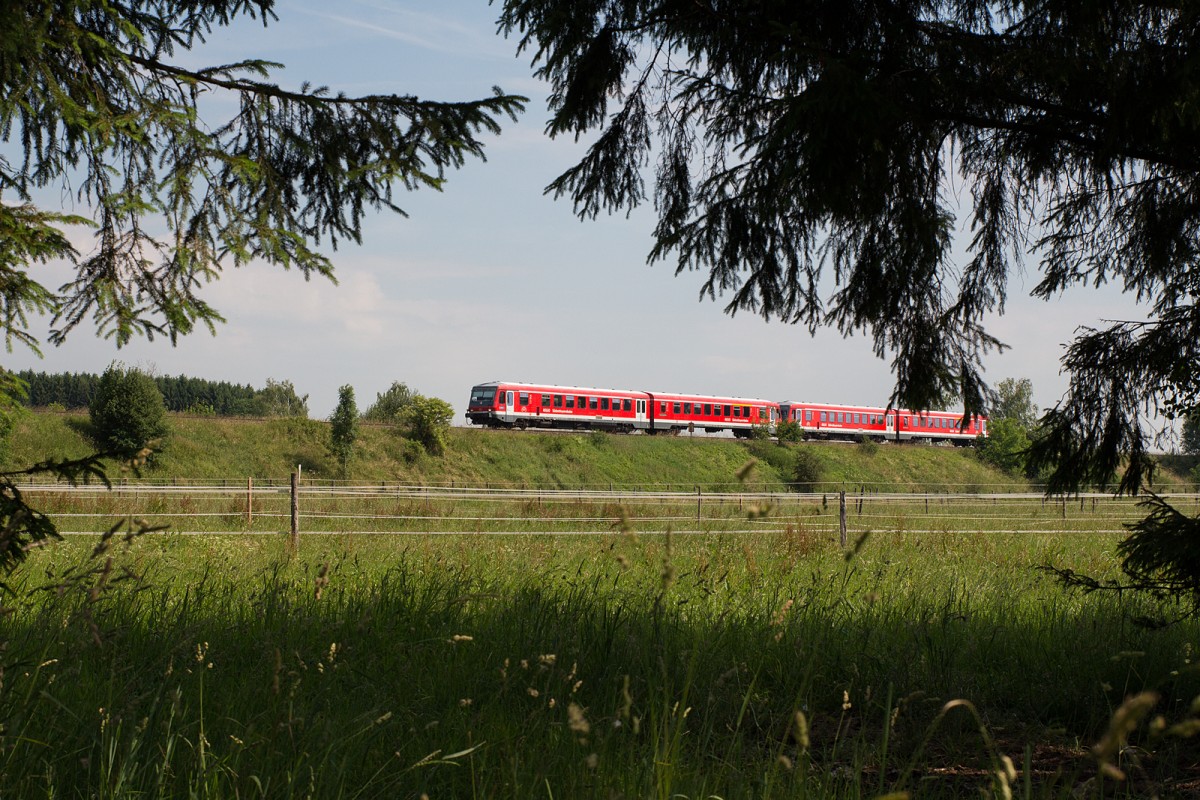 Ein 628-Doppel nach München Hbf wurde am 19.06.14 bei Herdweg fotografiert.