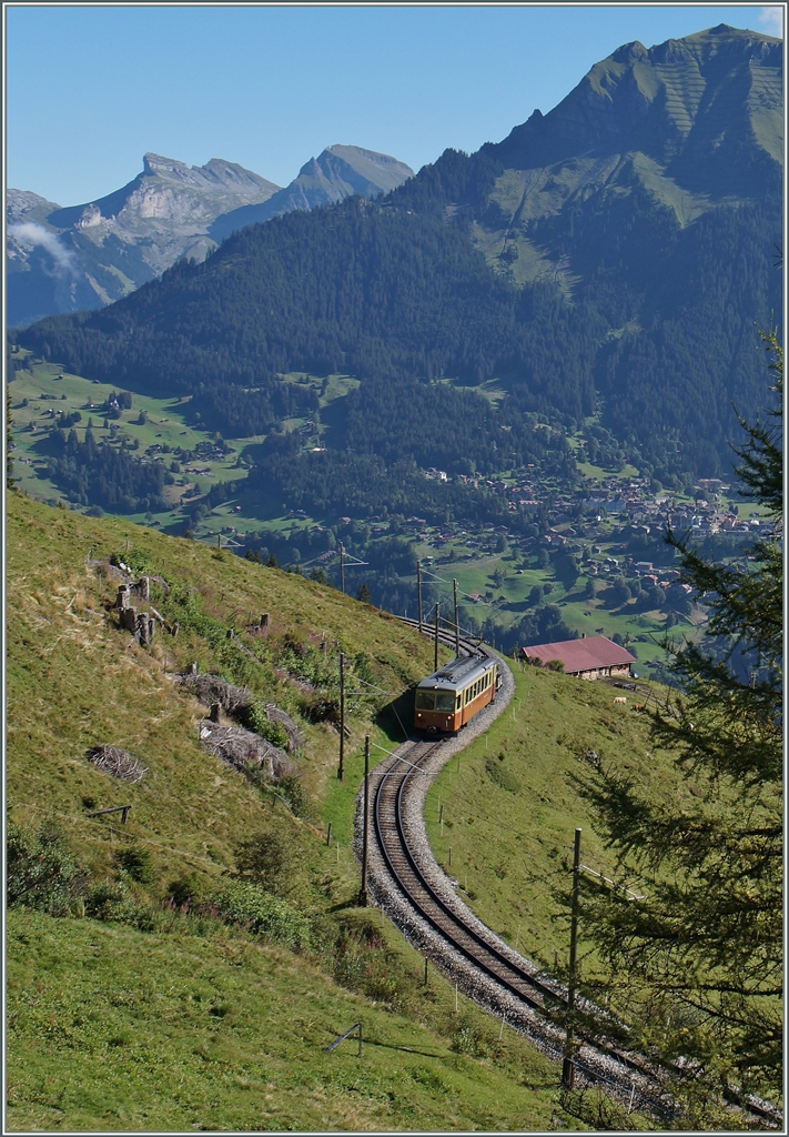 Ein BLM Be 4/4 zwischen Winteregg und Grütschalp.
28. August 2014