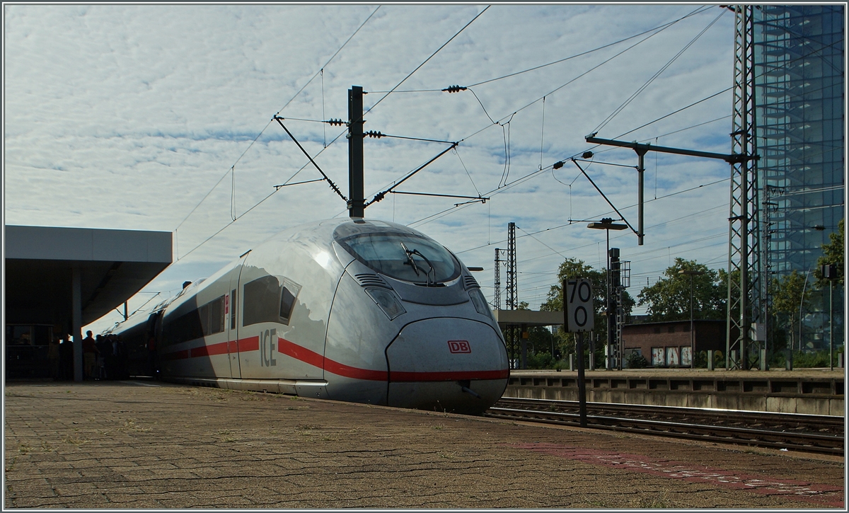 Ein ICE 407 in Mannheim.
20. Aug. 2014
