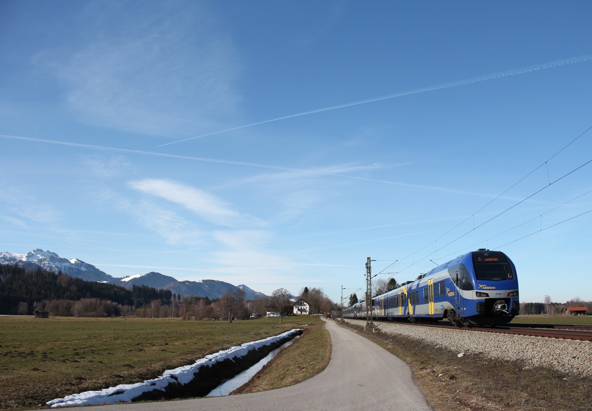 ET 304 war am 8. Mrz 2015 bei bersee in Richtung Salzburg unterwegs.