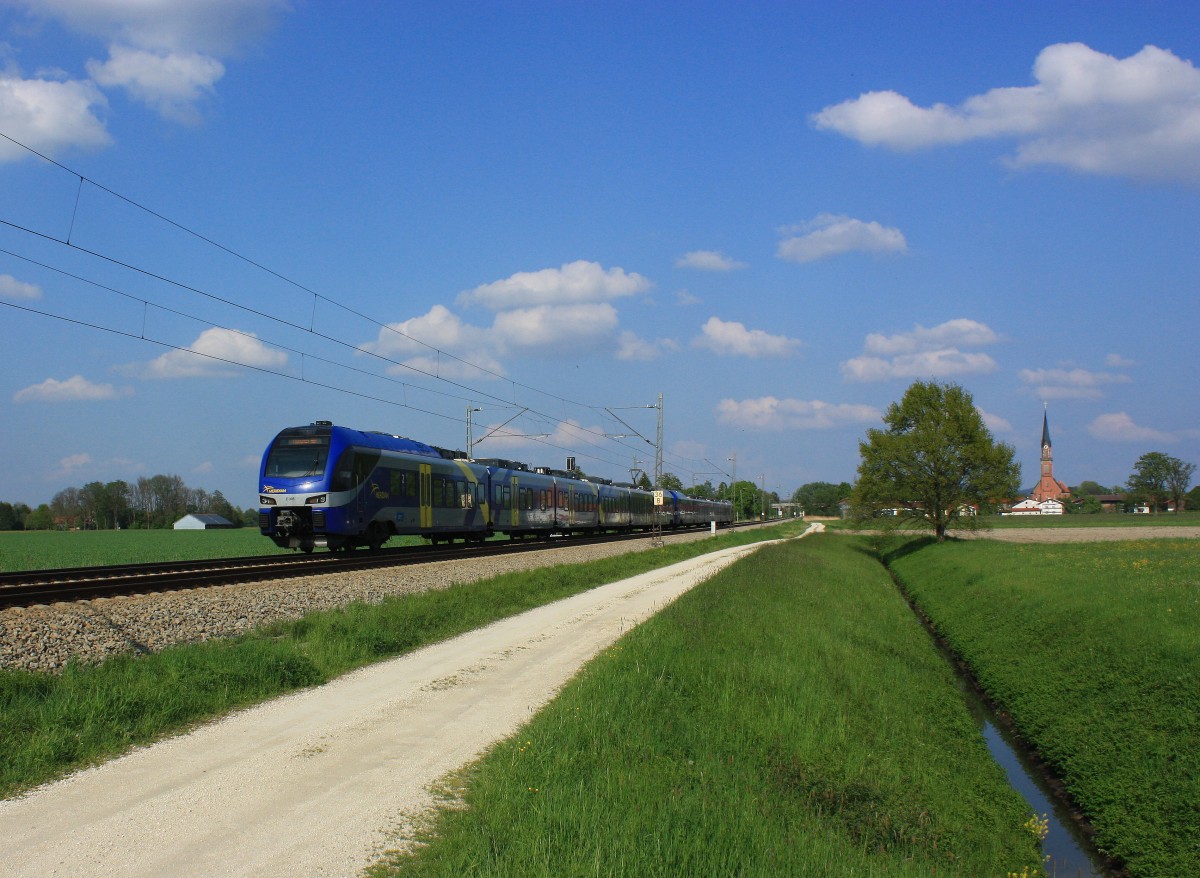 ET 305 am 1. Mai 2014 kurz nach bersee am Chiemsee.