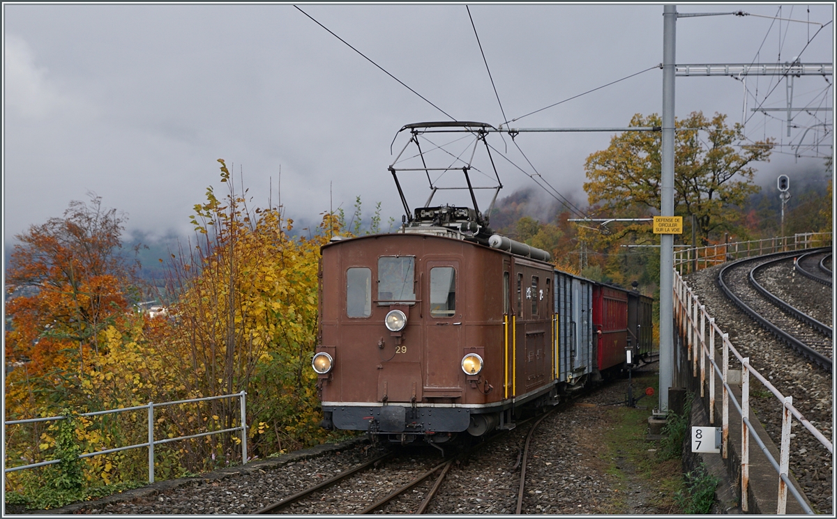  LA DER 2020 du Blonay-Chamby  / Saison Abschluss der Blonay-Chamby Bahn: Mit einem verstärkten Fahrplan und viel Dampf wird vor dem  Winterschlaf  nochmals viel Betrieb gemacht. Im Bild die BOB HGe 3/3 N° 29 welche mit ihrem Zug in Chamby eingetroffen ist, und ihn nun nach Chaulin zurück schiebt. 24. Okt. 2020