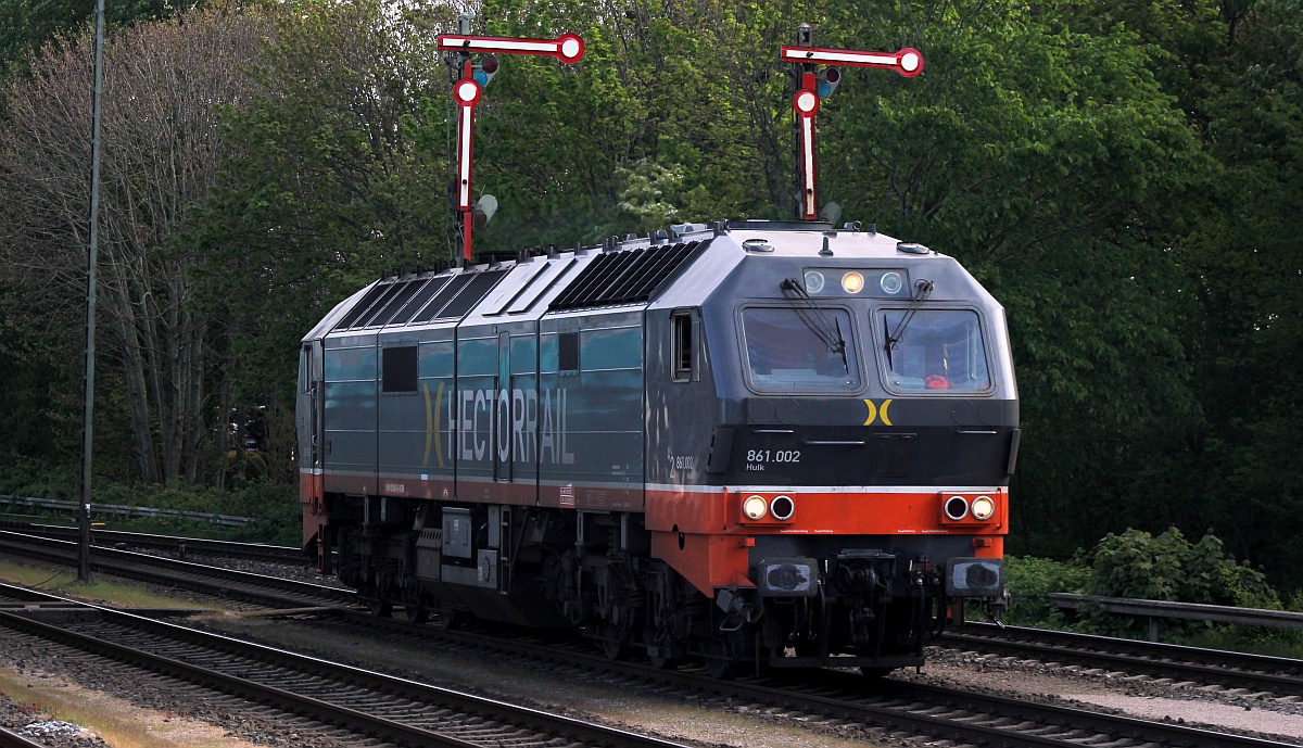 Marschbahn Gastlok 38: Hectorrail  Hulk  861.002 oder 1251 008-9, REV/VL/03.05.13, Verl/MRS/03.05.21. Niebüll 17.05.2020