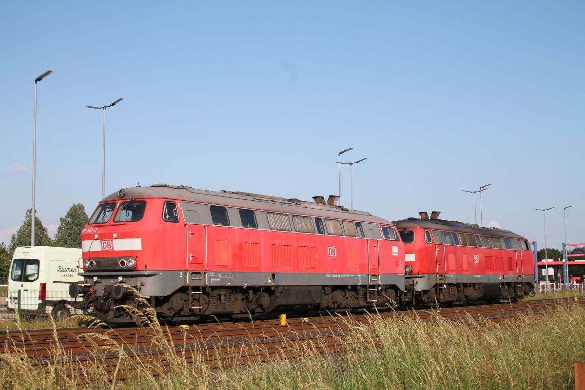 Marschbahn Gastloks: 
4. DB 218 343-2, REV/MKP/14.07.16, Niebüll 17.06.2019