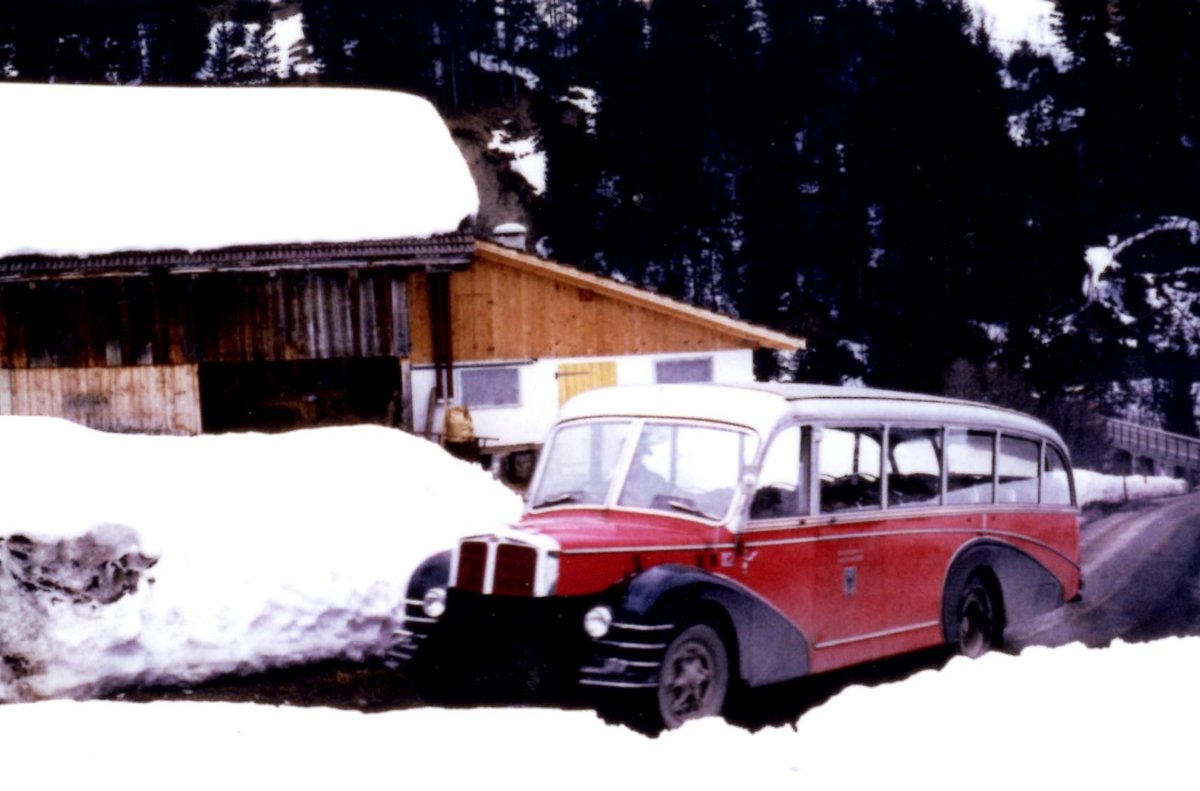 (MD180) - Aus dem Archiv: AFA Adelboden - Nr. 12/BE 26'701 - FBW/R&J um 1975 in Adelboden, Rehrti