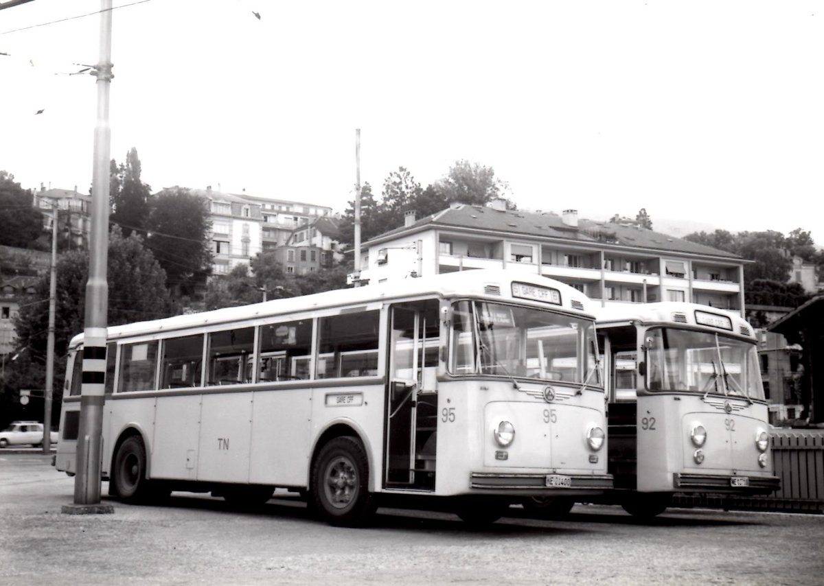 (MD341) - Aus dem Archiv: TN Neuchtel - Nr. 95/NE 21'400 - Saurer um 1980 in Neuchtel