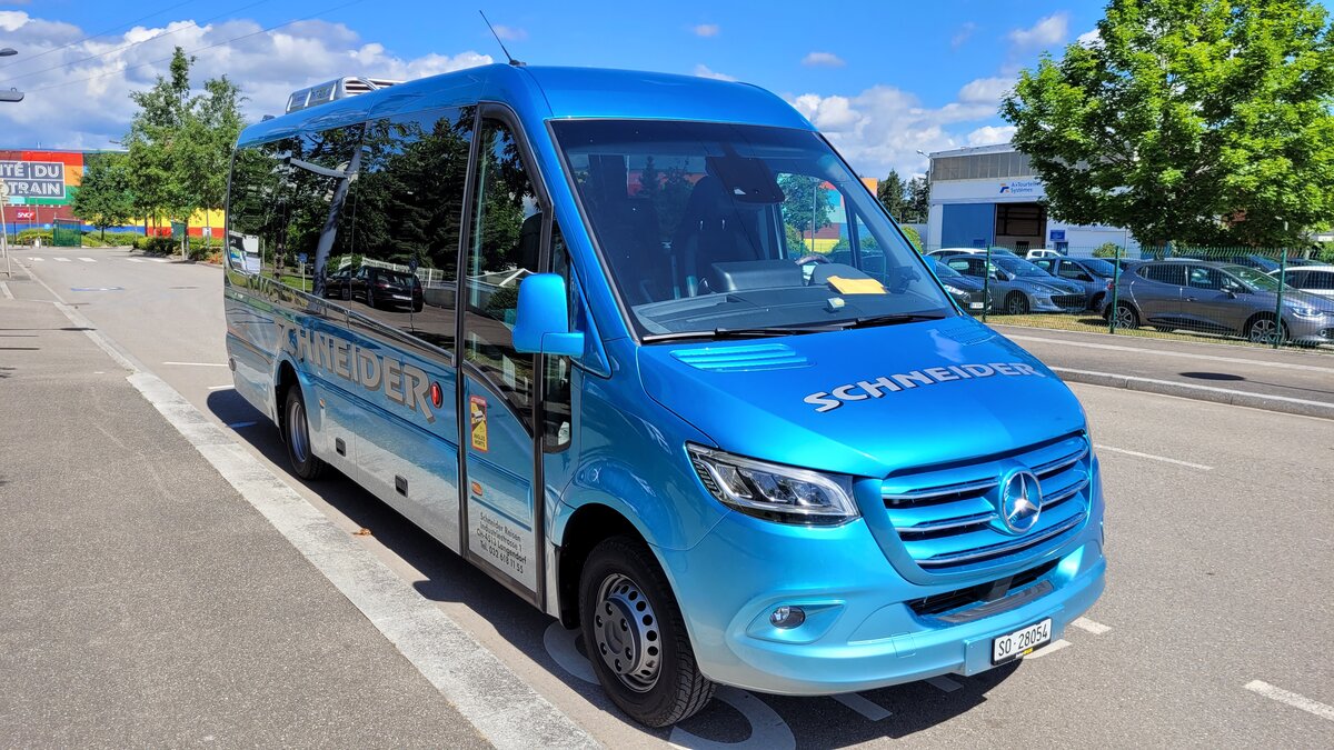 Mercedes-Benz Sprinter, Aufbau GERBUS, SO 28054, in Mulhouse/F, Cit du Train, Schneider Reisen und Transport AG, Langendorf, Aufgenommen am 25. Mai 2022. 