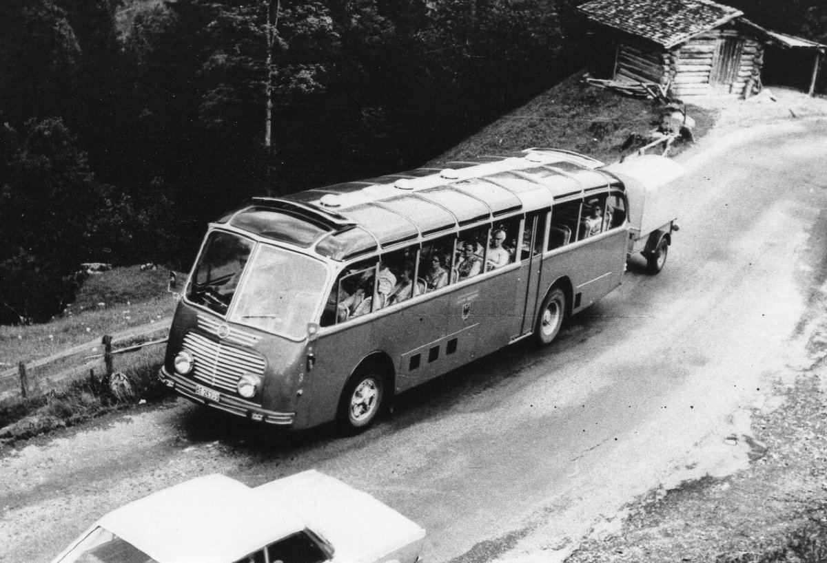 (R 12) - Aus dem Archiv: AFA Adelboden - Nr. 3/BE 26'703 - FBW/Gangloff um 1969 in Achseten, Tregel