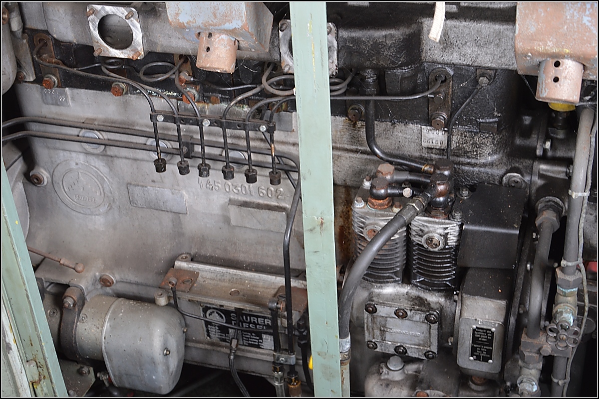 Tem II 295, Blick auf den Saurer Diesel. August 2014.