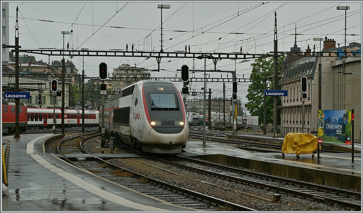 TGV Lyria (und jede Menge weiter Zge) in Lausanne. 
31. Mai 2013 