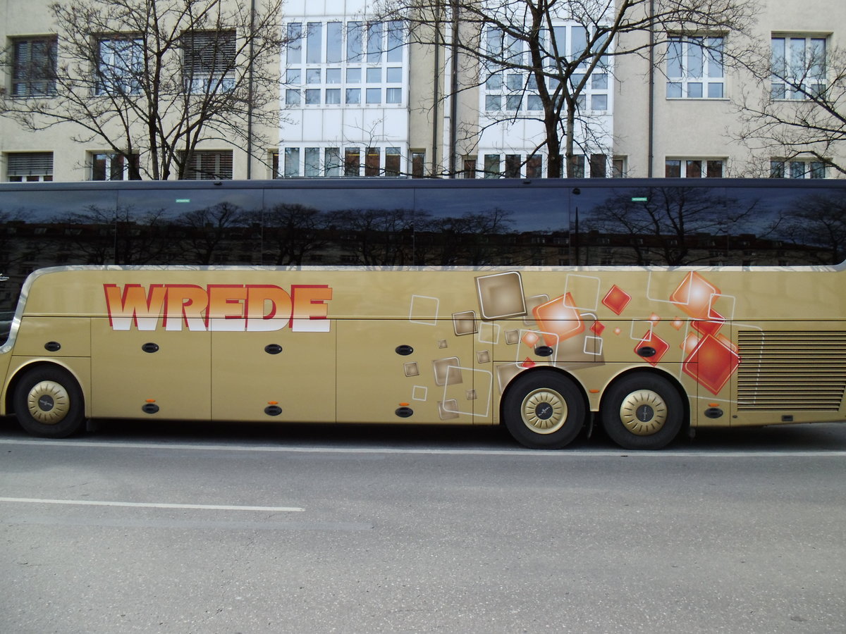 Wrede, Blender - Van Hool TX21 Altanao am 3. Mrz 2014 in Mnchen (Aufnahme: Martin Beyer)