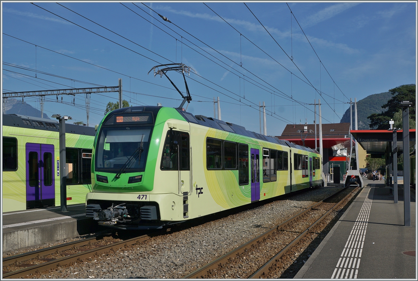 Der neue TPC ASD ABe 4/8 471 steht in Aigle und wartet auf die Abfahrt nach Les Diablerets. 

27. Juli 2024