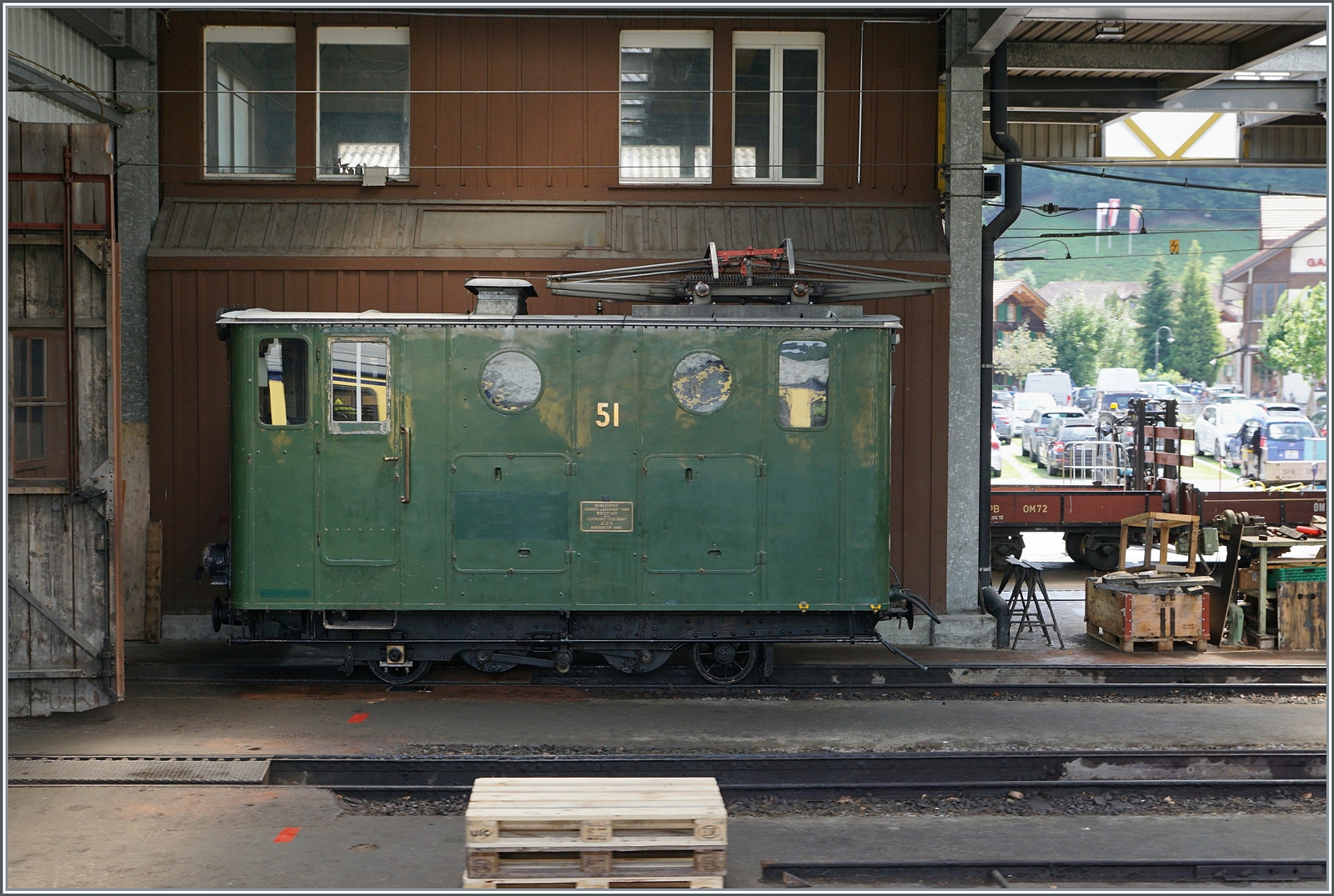 Im Depot/Bahnhof der Schynige Platte Bahn steht die He 2/2 51 und wartet auf einen neuen Einsatz. 

8. August 2024