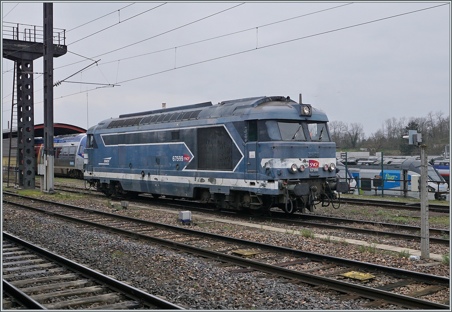 Jedes Bild könnte das letzte sein; deshalb nochmals die SNCF BB 67591 in Strasbourg.

12. März 2024