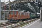Am Schluss der stattlichen 'Train Chase' der L'Association 141R568 hilft zu meiner Freude die BLS Ae 4/4 251; hier beim Halt in Lausanne.

26. Okt. 2024
