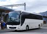 (273'238) - Aus Kroatien: Baltik, Samobor - SB 1313-TT - MAN am 27. Mrz 2025 beim Bahnhof Gstaad