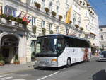 (197'223) - Aus Polen: Uniworld - KR 979WR - Setra am 13.