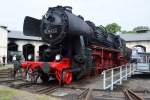 Kriegslok 52 8047 auf die Drehscheibe ins Bw Nossen; 23 Mai 2015.