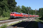 218 421 aus Hof kommend am 19. Juni 2026 bei der Einfahrt in Windischeschenbach.